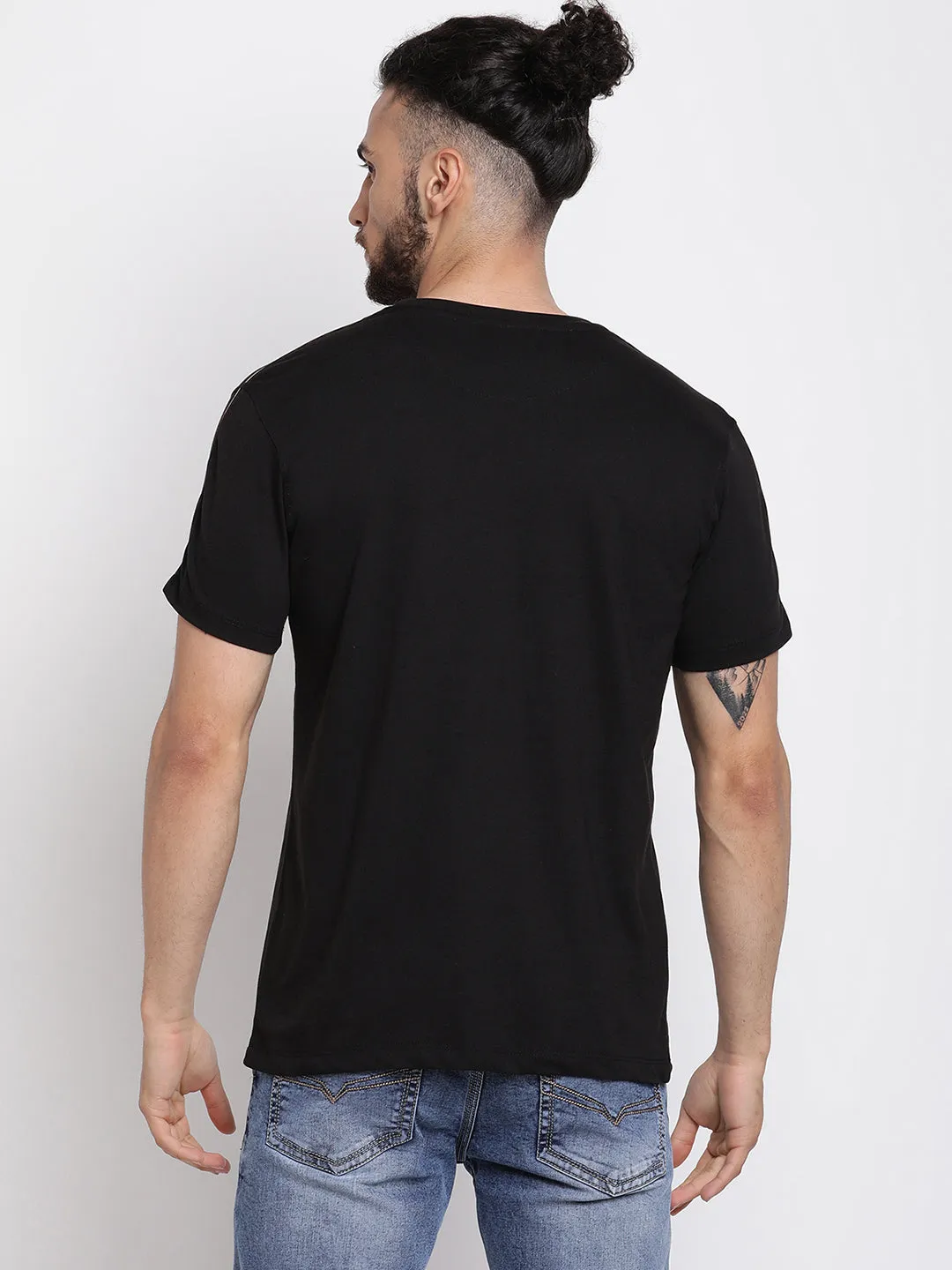 Men's Black  Round neck Half Sleeve T-Shirt with contrast piping detail on shoulder