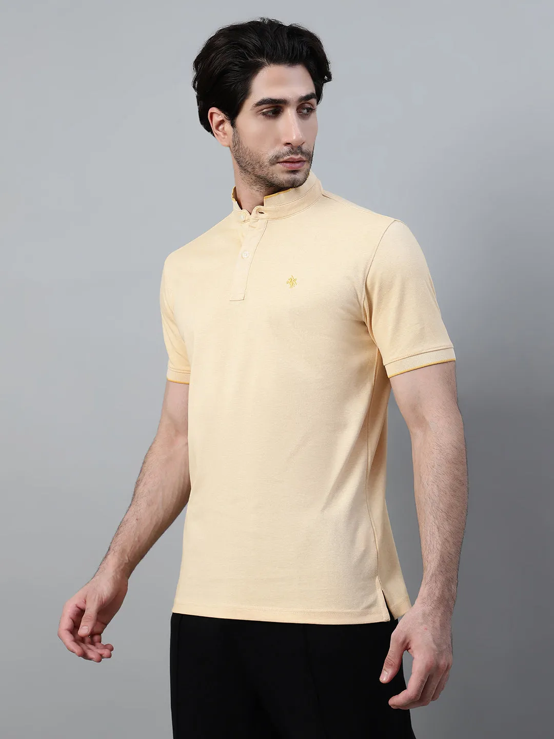 Men's Peach Solid Mandarin Collar T-shirt