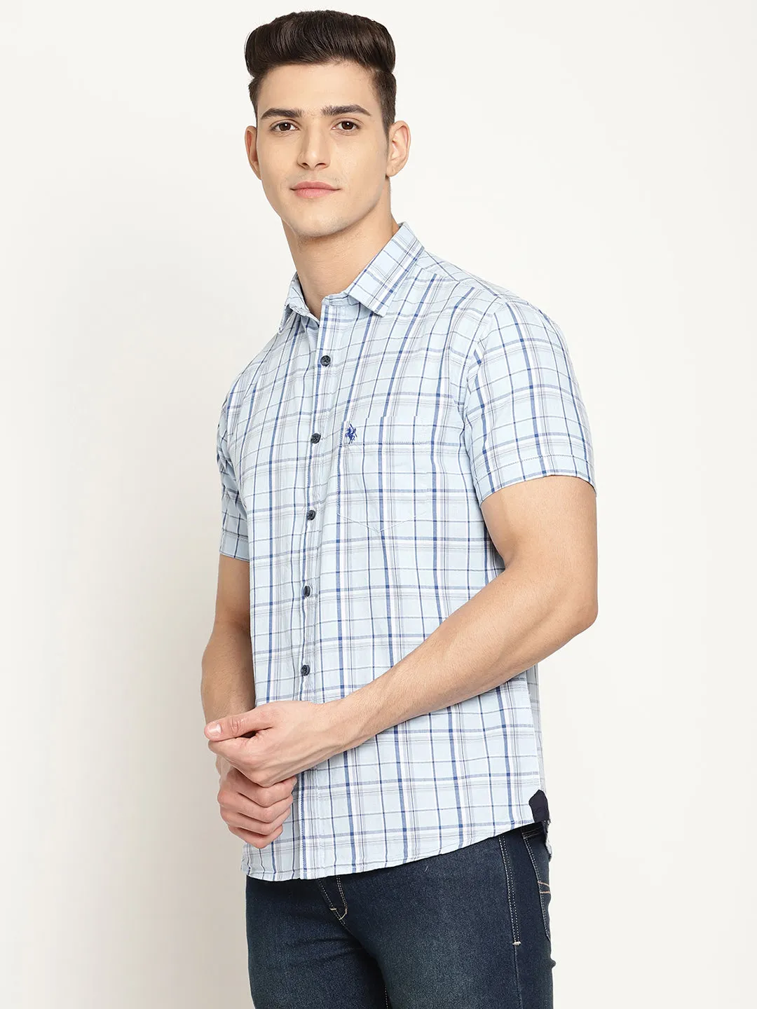 Men's Sky Blue Casual Medium Checks Half Sleeve Shirt