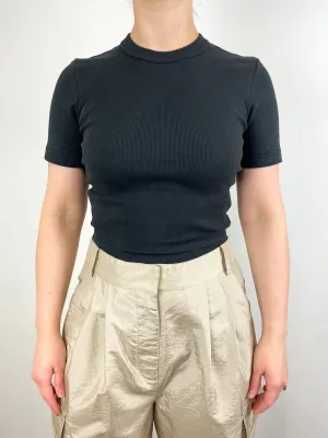 Ribbed T Cropped in Black