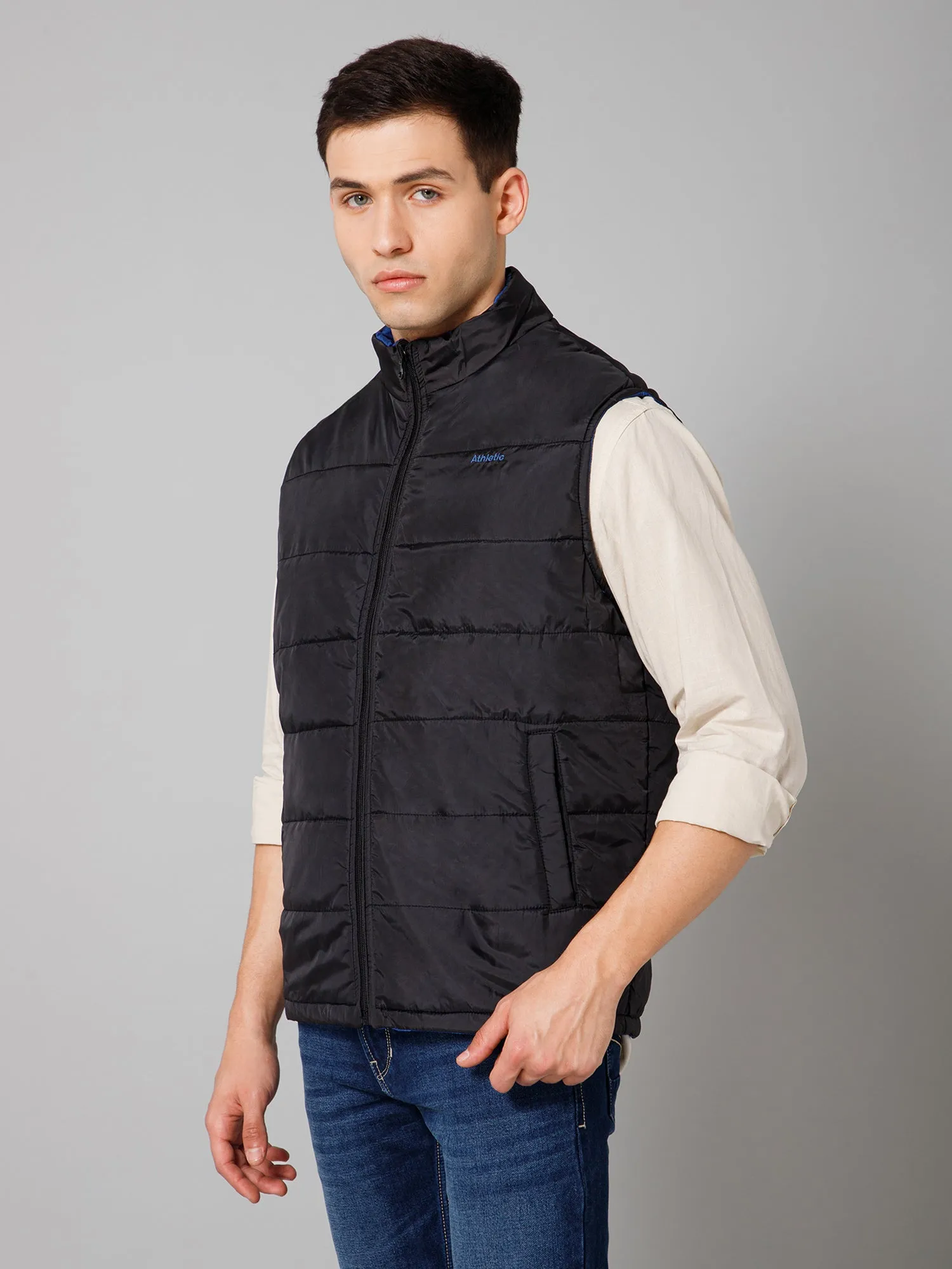 Solid Sleeveless Mock Collar Regular Fit Black Casual Reversible Jacket For Men