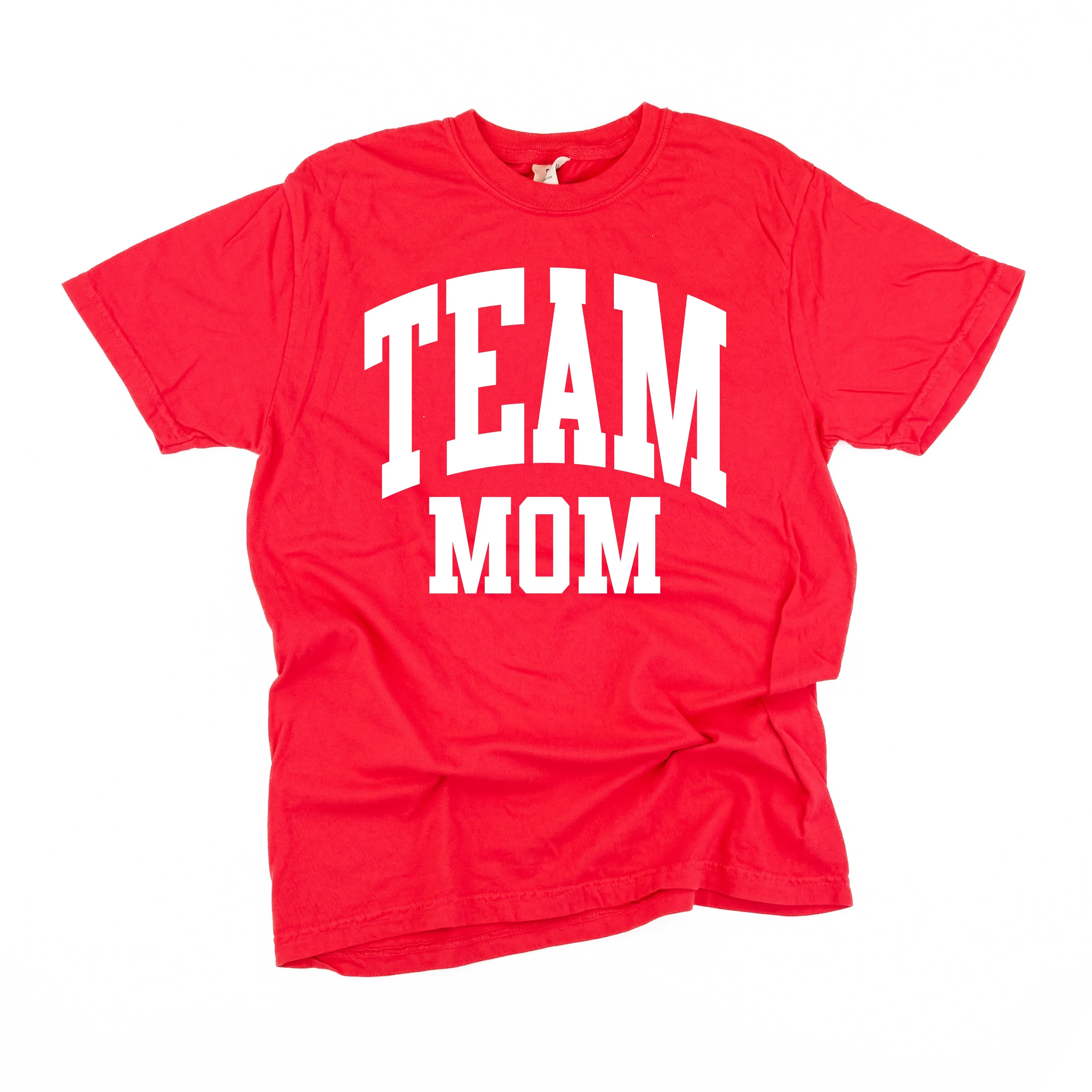 Varsity Style - TEAM MOM - SHORT SLEEVE COMFORT COLORS TEE