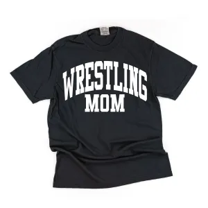 Varsity Style - WRESTLING MOM - SHORT SLEEVE COMFORT COLORS TEE